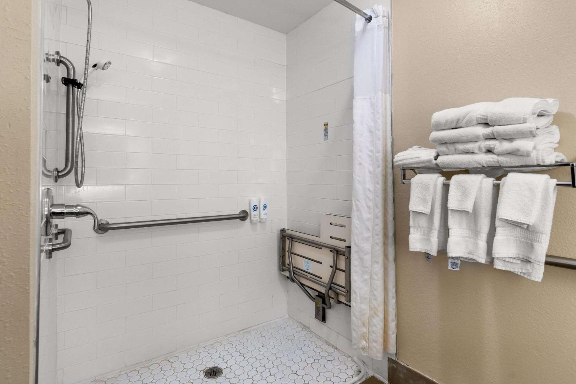 Comfort Inn & Suites Chipley I-10 Экстерьер фото