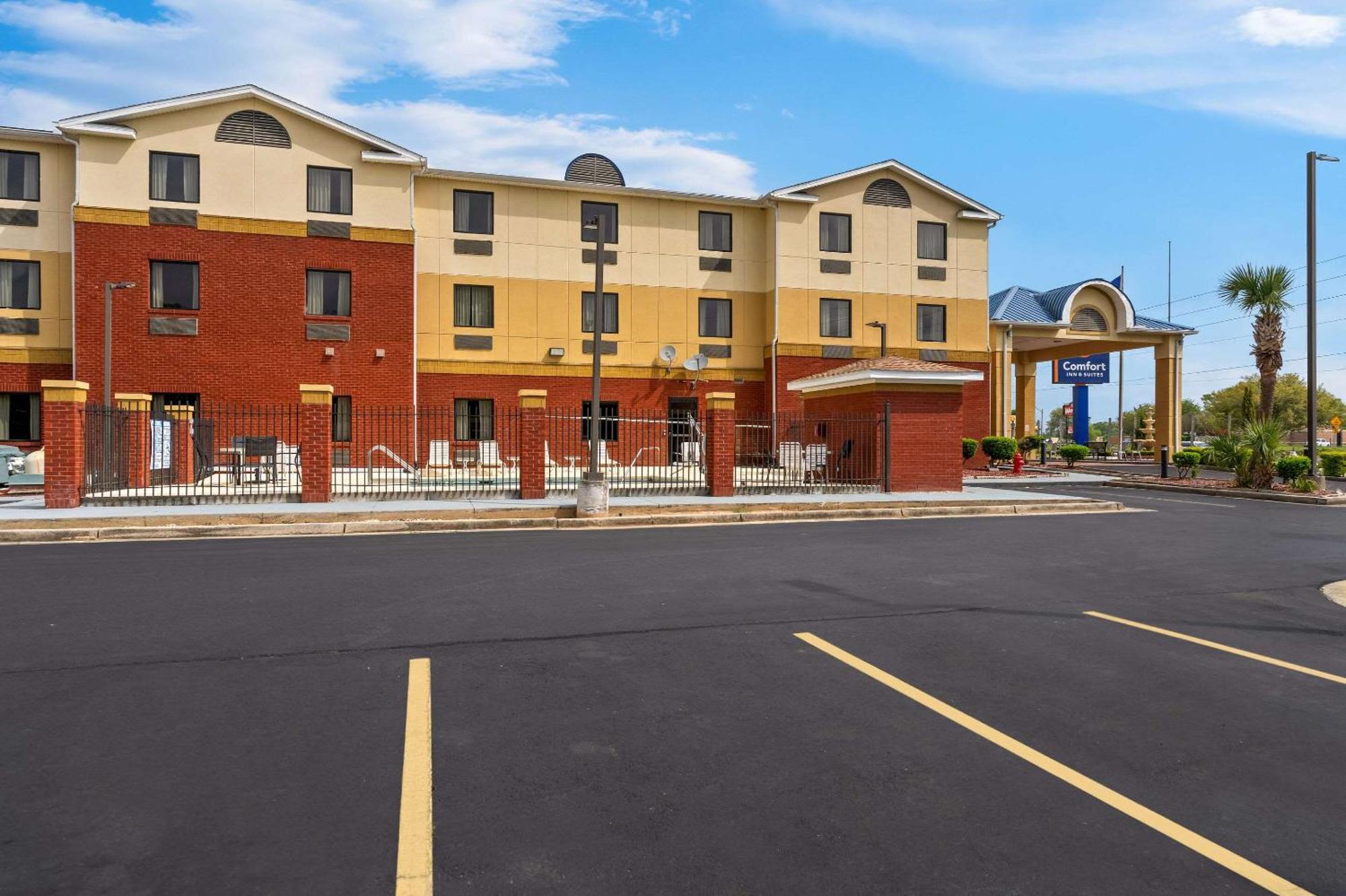 Comfort Inn & Suites Chipley I-10 Экстерьер фото